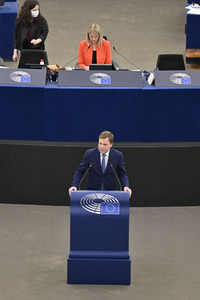 Jahresbericht 2021 der EZB im EU-Parlament in Straßburg