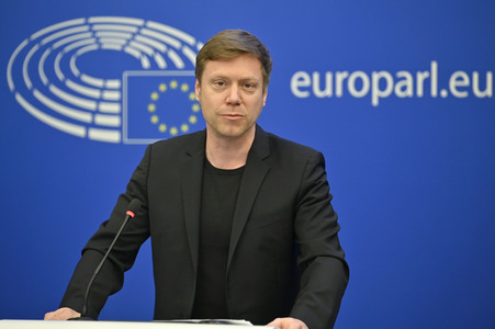 Pressebriefing der Fraktion GUE/NGL im EU-Parlament in Straßburg