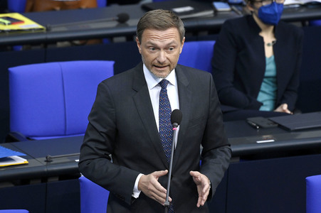 16. Sitzung des Deutschen Bundestages in Berlin