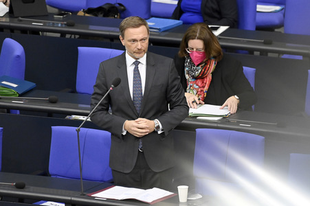 16. Sitzung des Deutschen Bundestages in Berlin