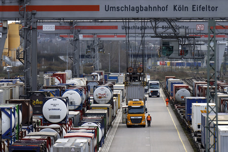 Symbolfoto Umschlagbahnhof
