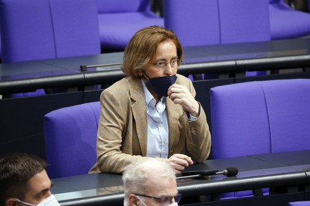 16. Sitzung des Deutschen Bundestages in Berlin