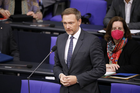 16. Sitzung des Deutschen Bundestages in Berlin