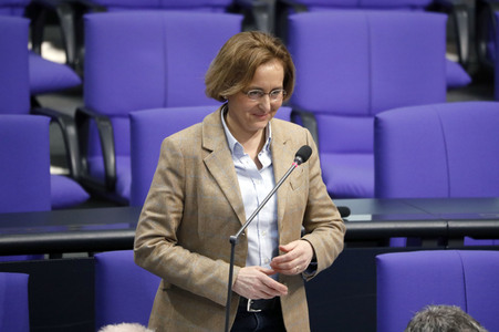 16. Sitzung des Deutschen Bundestages in Berlin