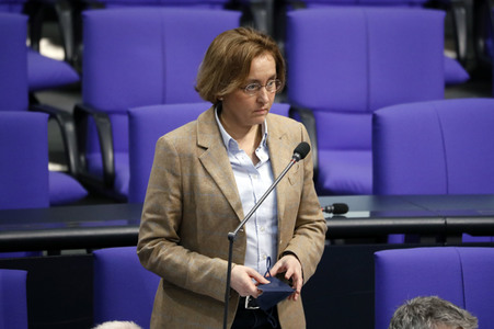 16. Sitzung des Deutschen Bundestages in Berlin