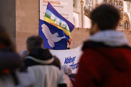 Mahnwache für Deeskalation im Ukraine-Konflikt in Köln