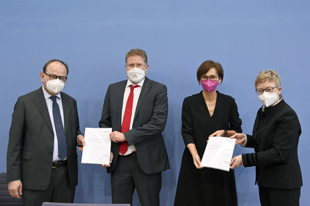 Pressekonferenz zur Vorstellung des Jahresgutachtens der Wissenschaftsplattform Klimaschutz in Berlin