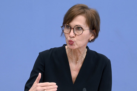 Pressekonferenz zur Vorstellung des Jahresgutachtens der Wissenschaftsplattform Klimaschutz in Berlin
