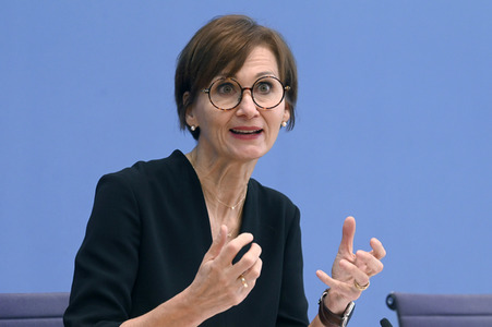 Pressekonferenz zur Vorstellung des Jahresgutachtens der Wissenschaftsplattform Klimaschutz in Berlin