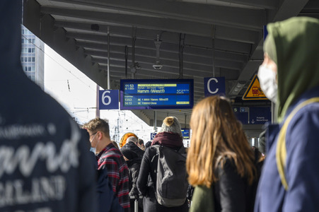 Symbolfoto Bahnverspätungen