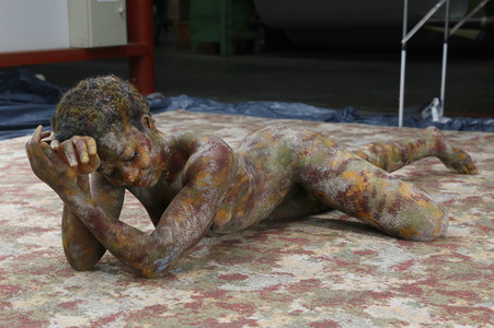 DIVERSE PEOPLE ART Kunstperformance Black