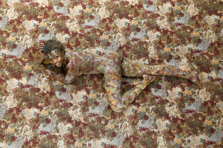 DIVERSE PEOPLE ART Kunstperformance Black