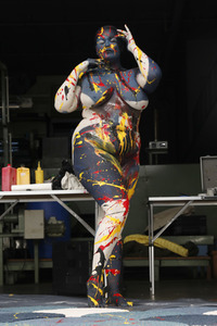 DIVERSE PEOPLE ART Kunstperformance Curvy