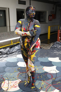 DIVERSE PEOPLE ART Kunstperformance Curvy