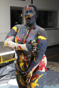 DIVERSE PEOPLE ART Kunstperformance Curvy