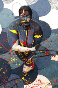 DIVERSE PEOPLE ART Kunstperformance Curvy