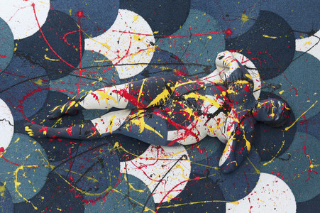 DIVERSE PEOPLE ART Kunstperformance Curvy