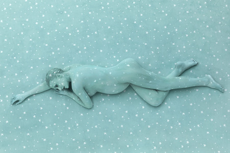 DIVERSE PEOPLE ART Kunstperformance Pregnant