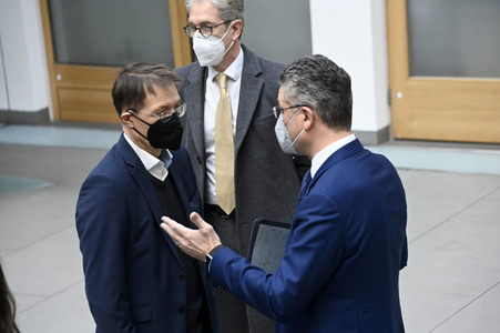 Pressekonferenz zur aktuellen Corona-Lage in Berlin