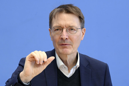 Pressekonferenz zur aktuellen Corona-Lage in Berlin