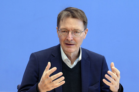 Pressekonferenz zur aktuellen Corona-Lage in Berlin