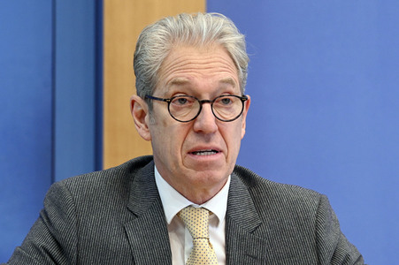 Pressekonferenz zur aktuellen Corona-Lage in Berlin