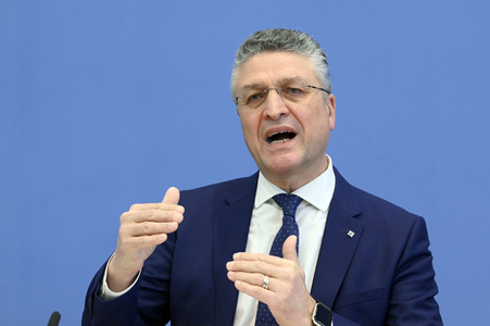 Pressekonferenz zur aktuellen Corona-Lage in Berlin