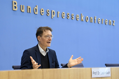 Pressekonferenz zur aktuellen Corona-Lage in Berlin