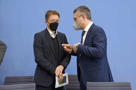 Pressekonferenz zur aktuellen Corona-Lage in Berlin