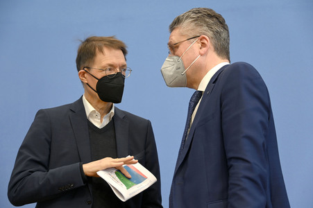 Pressekonferenz zur aktuellen Corona-Lage in Berlin