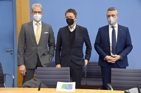 Pressekonferenz zur aktuellen Corona-Lage in Berlin