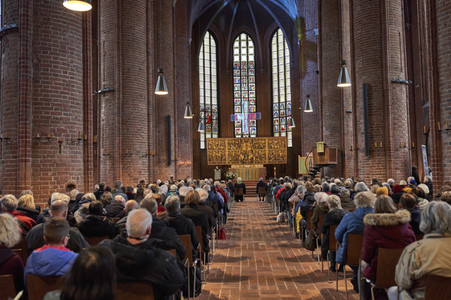 'Lichter für den Frieden' Friedensgebet und Kundgebung für die Ukraine in Hannover