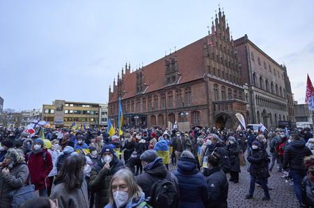 'Lichter für den Frieden' Friedensgebet und Kundgebung für die Ukraine in Hannover