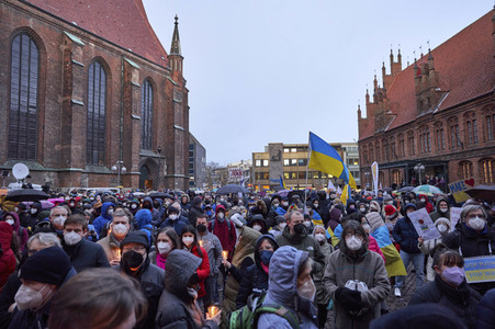 'Lichter für den Frieden' Friedensgebet und Kundgebung für die Ukraine in Hannover
