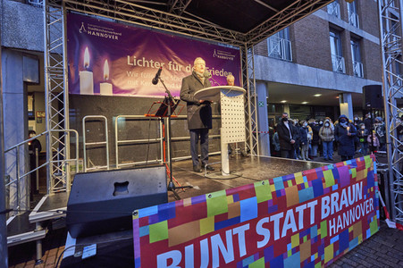 'Lichter für den Frieden' Friedensgebet und Kundgebung für die Ukraine in Hannover