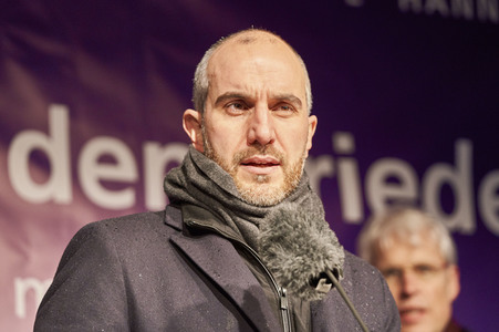 'Lichter für den Frieden' Friedensgebet und Kundgebung für die Ukraine in Hannover