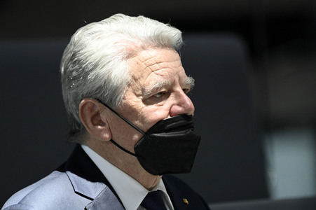 Sondersitzung des Deutschen Bundestages in Berlin