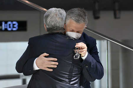 Sondersitzung des Deutschen Bundestages in Berlin