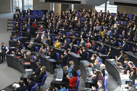 Sondersitzung des Deutschen Bundestages in Berlin