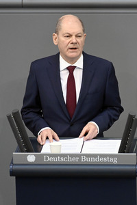 Sondersitzung des Deutschen Bundestages in Berlin