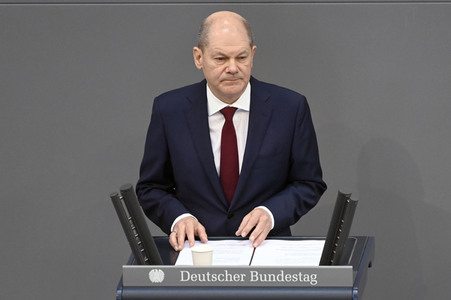 Sondersitzung des Deutschen Bundestages in Berlin