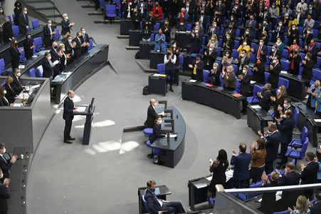 Sondersitzung des Deutschen Bundestages in Berlin