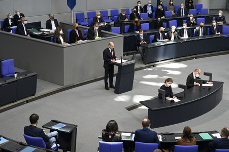 Sondersitzung des Deutschen Bundestages in Berlin