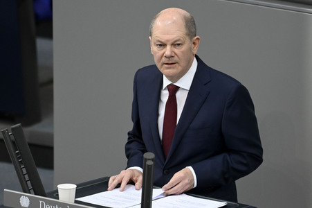 Sondersitzung des Deutschen Bundestages in Berlin