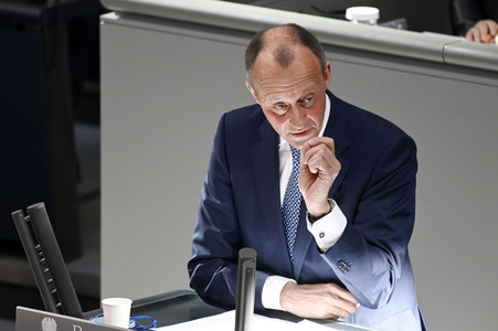 Sondersitzung des Deutschen Bundestages in Berlin