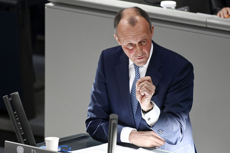 Sondersitzung des Deutschen Bundestages in Berlin