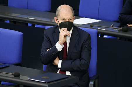 Sondersitzung des Deutschen Bundestages in Berlin