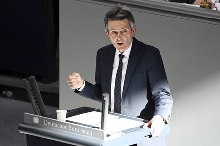 Sondersitzung des Deutschen Bundestages in Berlin