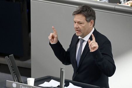 Sondersitzung des Deutschen Bundestages in Berlin