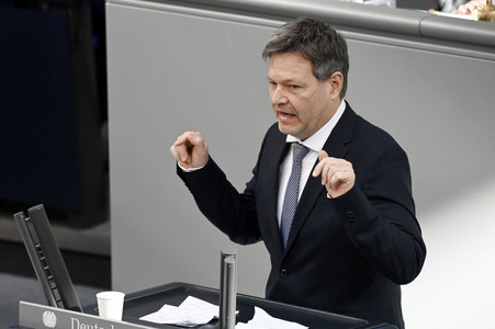 Sondersitzung des Deutschen Bundestages in Berlin